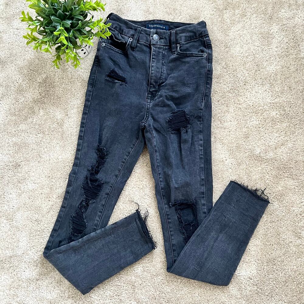 Aeropostale Faded Black Distressed Super High-Rise Curvy Jegging Size:  0R